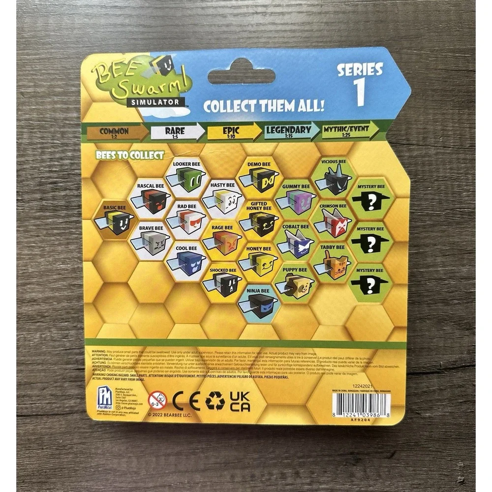 Bee Swarm Simulator Gummy Bear Action Figure Pack w/ Mystery Bee & Honeycomb